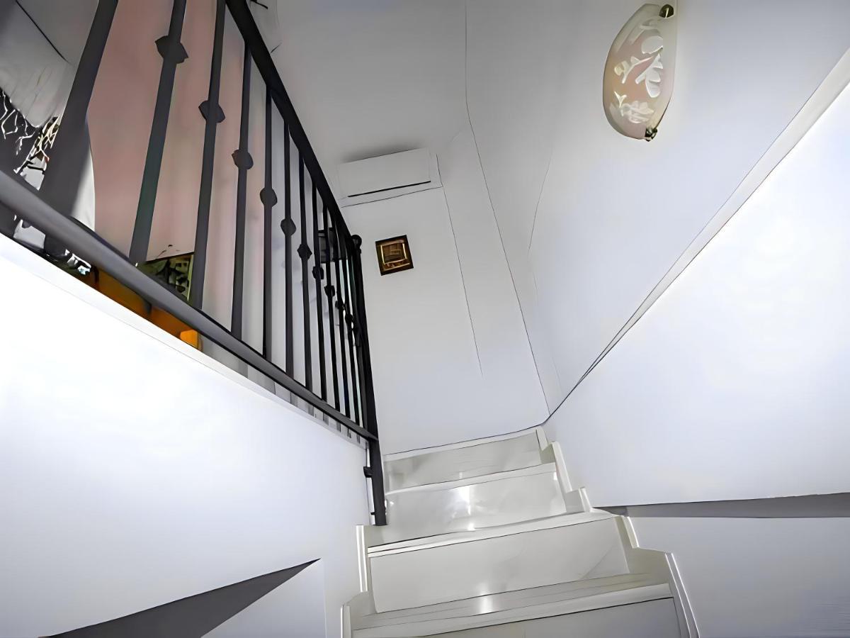 Apartamento Junto El Mar Con Piscina โกนิล เด ลาฟรอนเตรา ภายนอก รูปภาพ