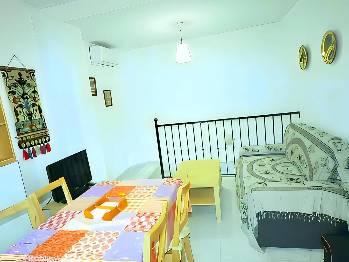 Apartamento Junto El Mar Con Piscina โกนิล เด ลาฟรอนเตรา ภายนอก รูปภาพ