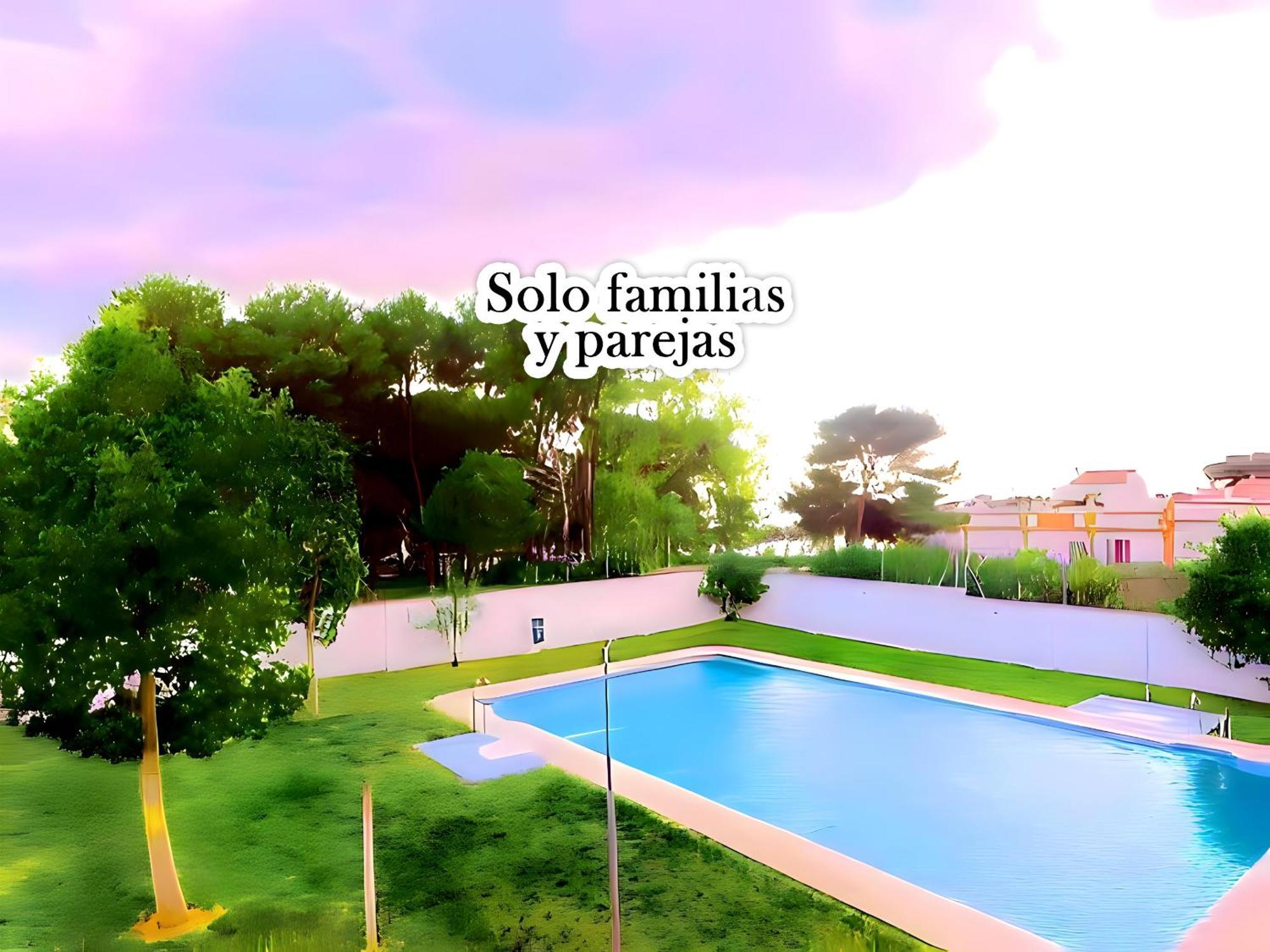 Apartamento Junto El Mar Con Piscina โกนิล เด ลาฟรอนเตรา ภายนอก รูปภาพ